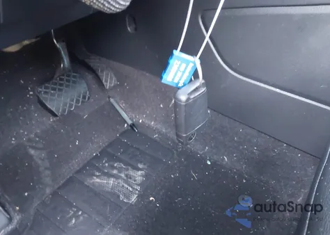 2020 Volkswagen Atlas Cross Sport 2.0T Se W/Technology/2.0T Se W/Technology R-Line from USA, damaged, VIN 1V26C2CA1LC204437